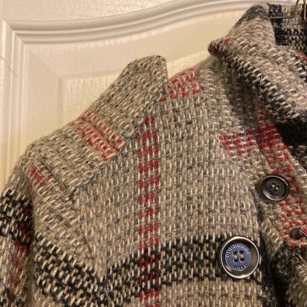 Gorgeous Burberry wool grey coat - Picture 6 of 6